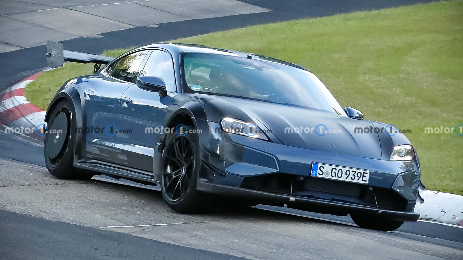 Porsche Taycan Turbo GT4 RS (2026) Prototyp
