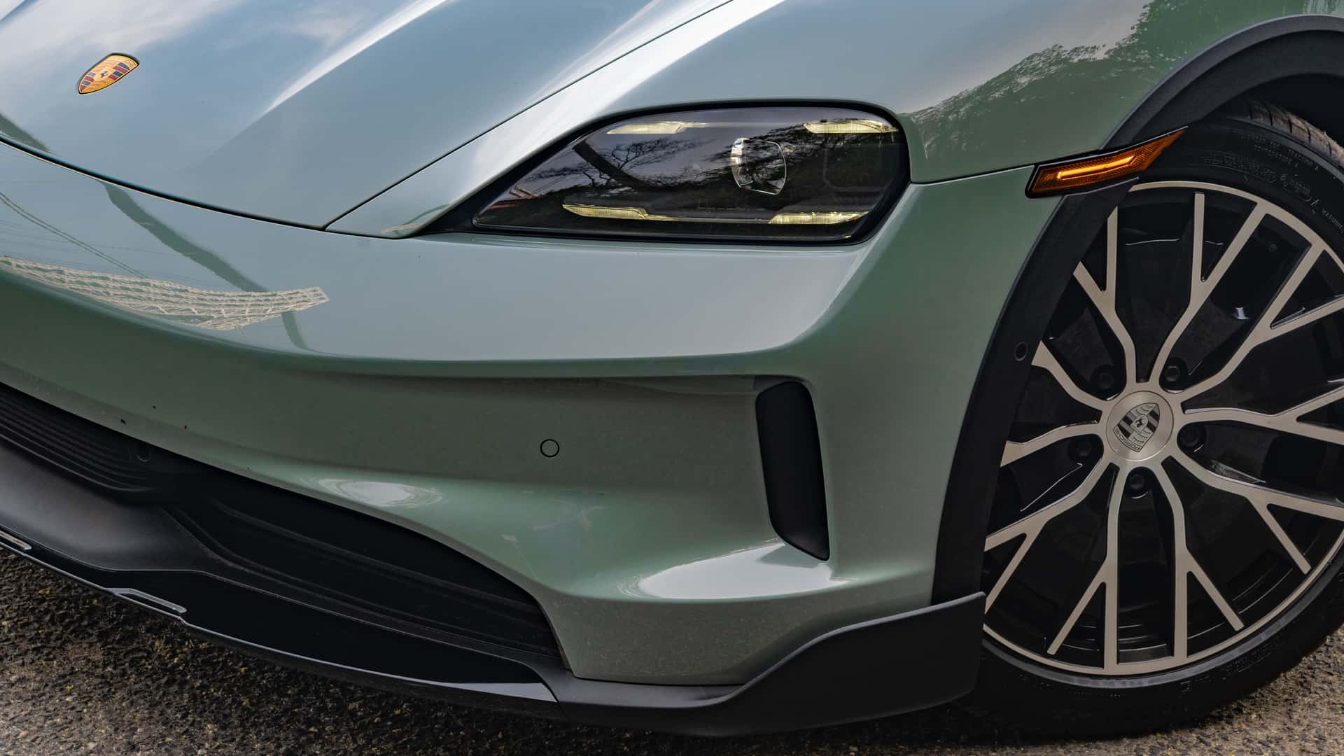 2025 Porsche Taycan 4S Cross Turismo
