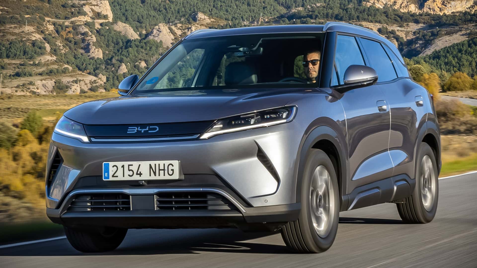 Le BYD Atto 2 reçoit une batterie plus grande pour une autonomie allant jusqu'à 430 km