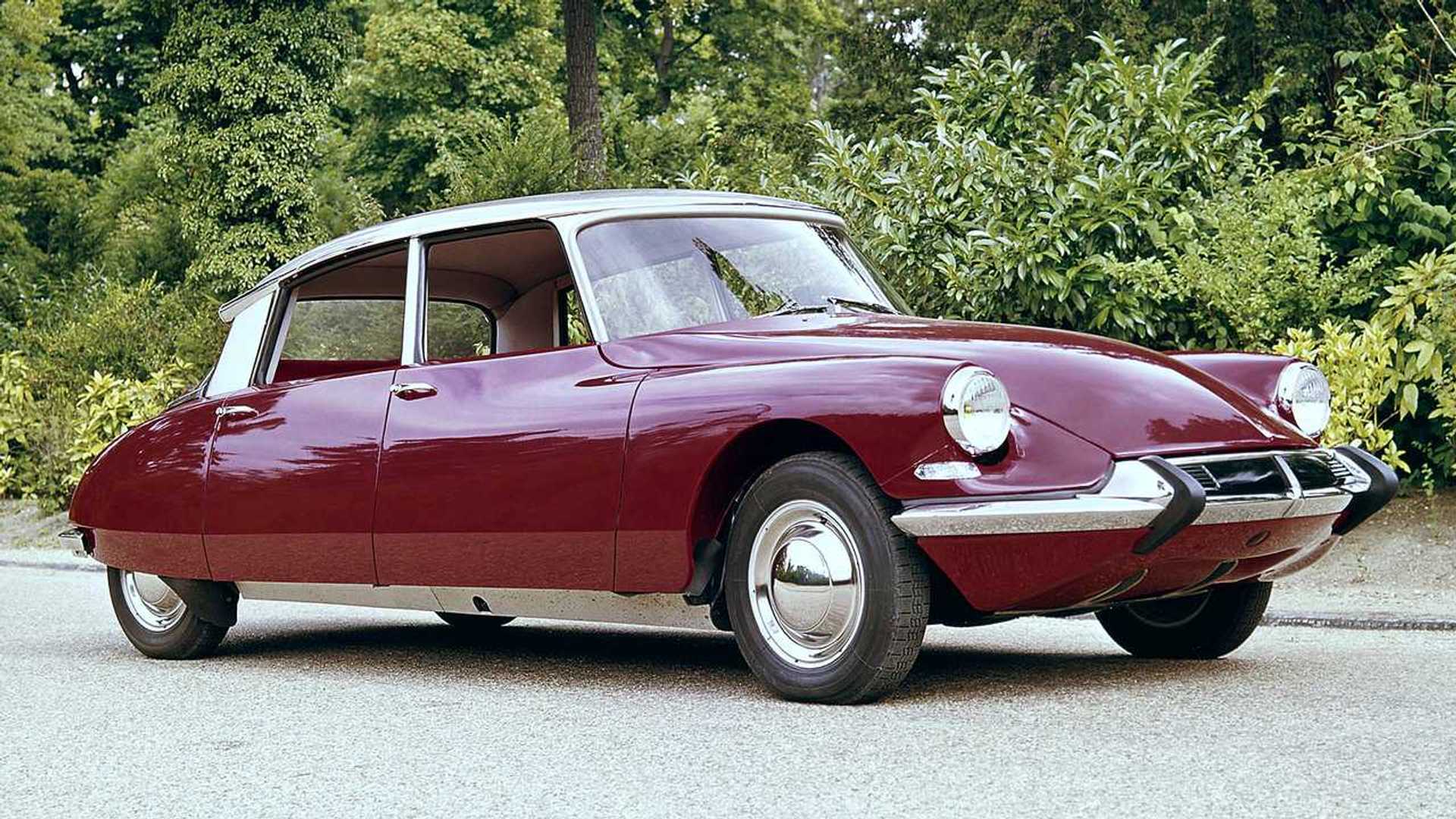 Jubilé de platine : les 70 ans de la DS célébrés à Paris