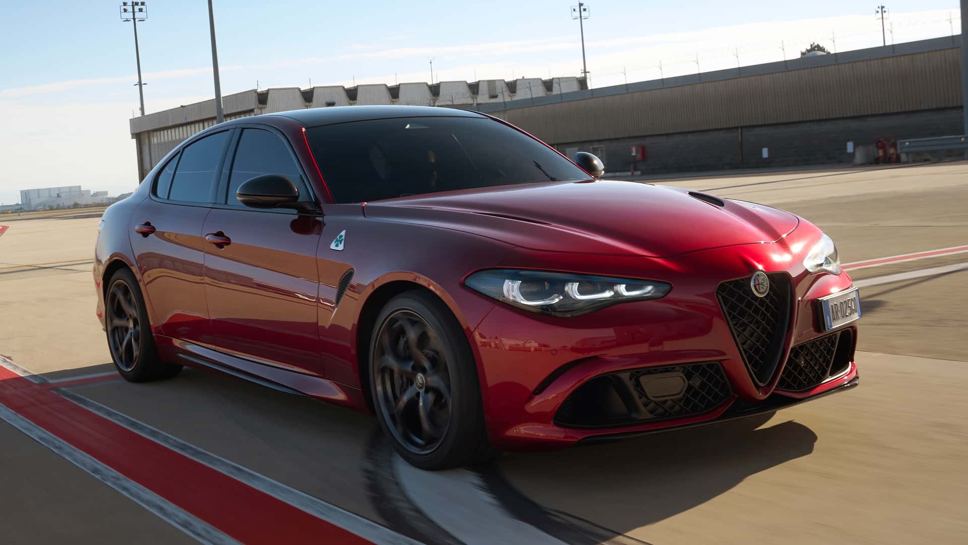 Alfa Romeo bringt Giulia und Stelvio Quadrifoglio Collezione