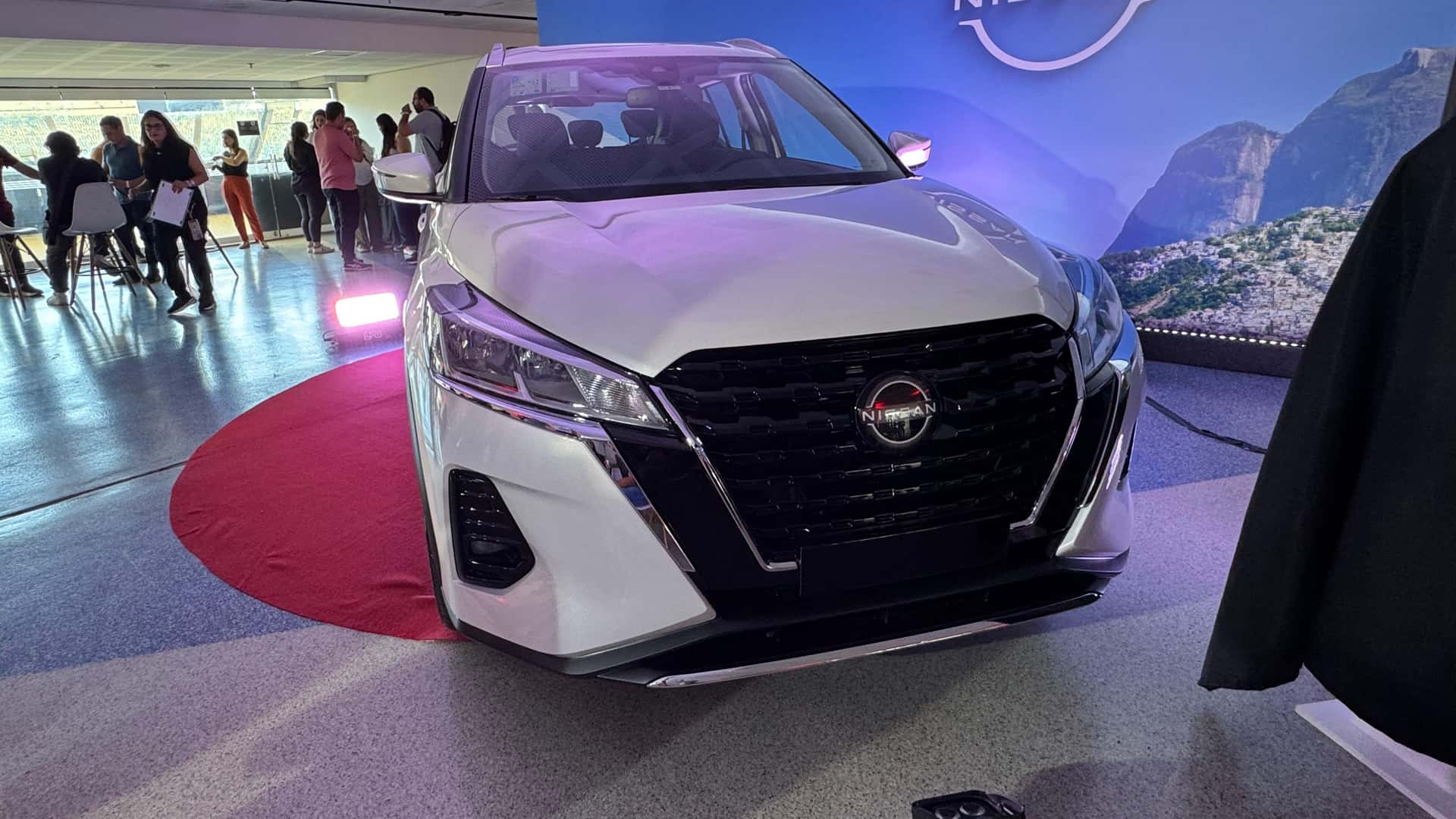 Nissan Kicks Play 2026
