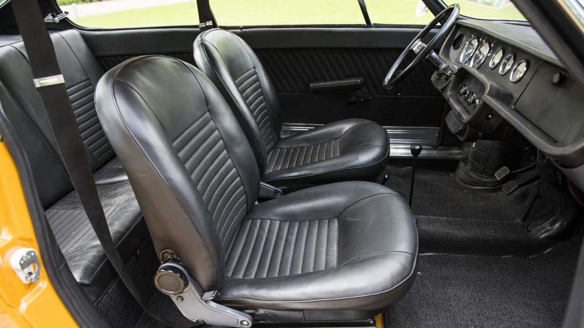 Skoda 110 R: Um in den Fond zu gelangen, musste man die Lehnen der Vordersitze vorklappen.