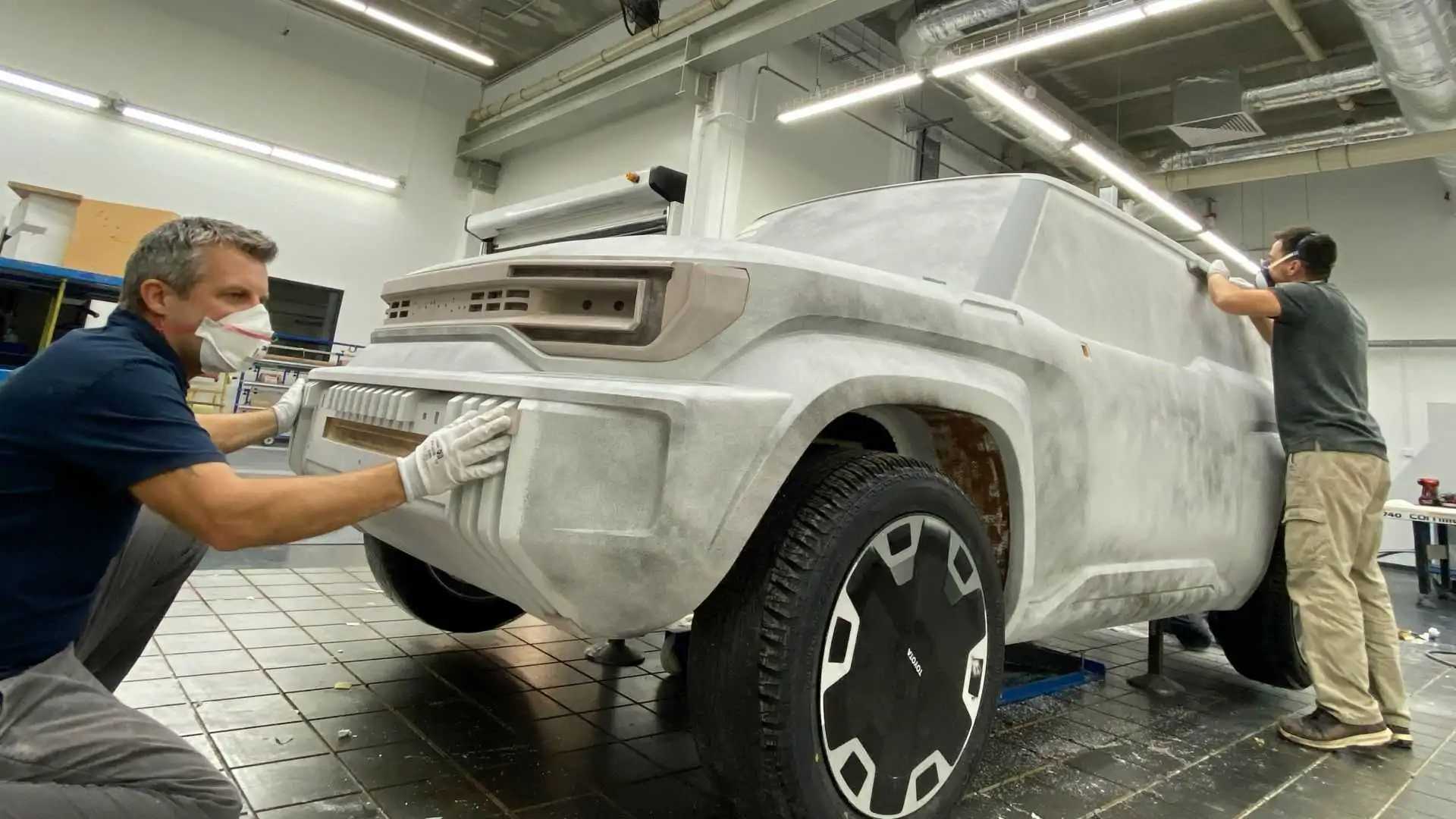 Toyota Compact Cruiser EV concept