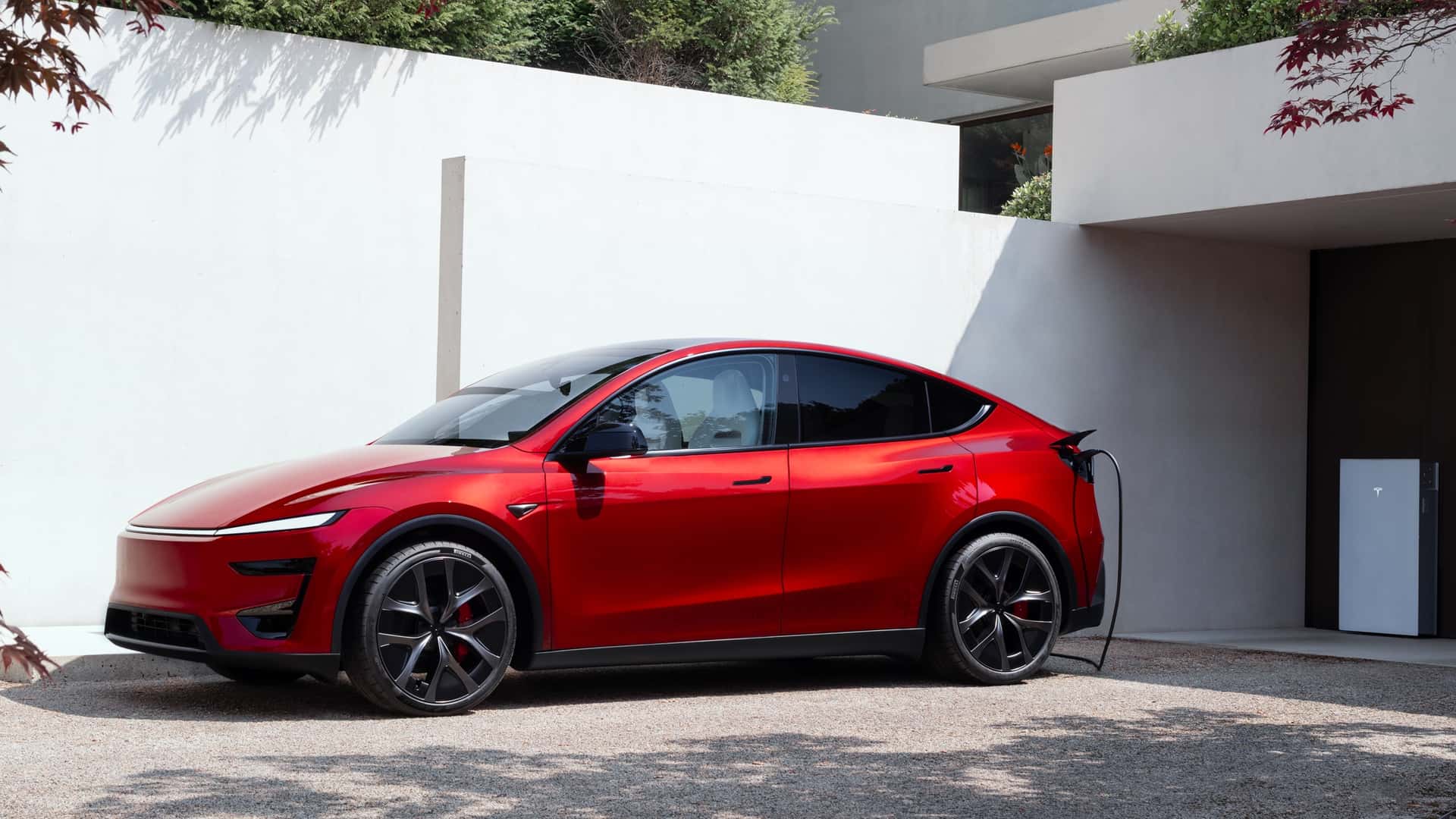 Tesla Model Y Performance (2025)
