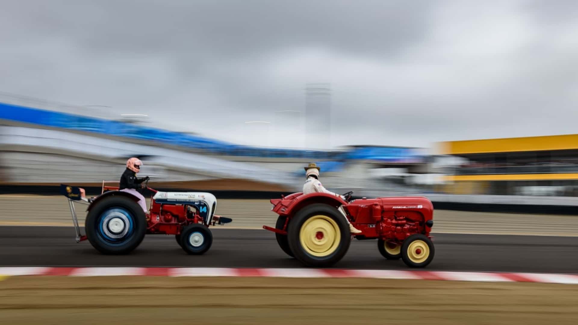 Porsche tractor race at Rennsport Reunion 7