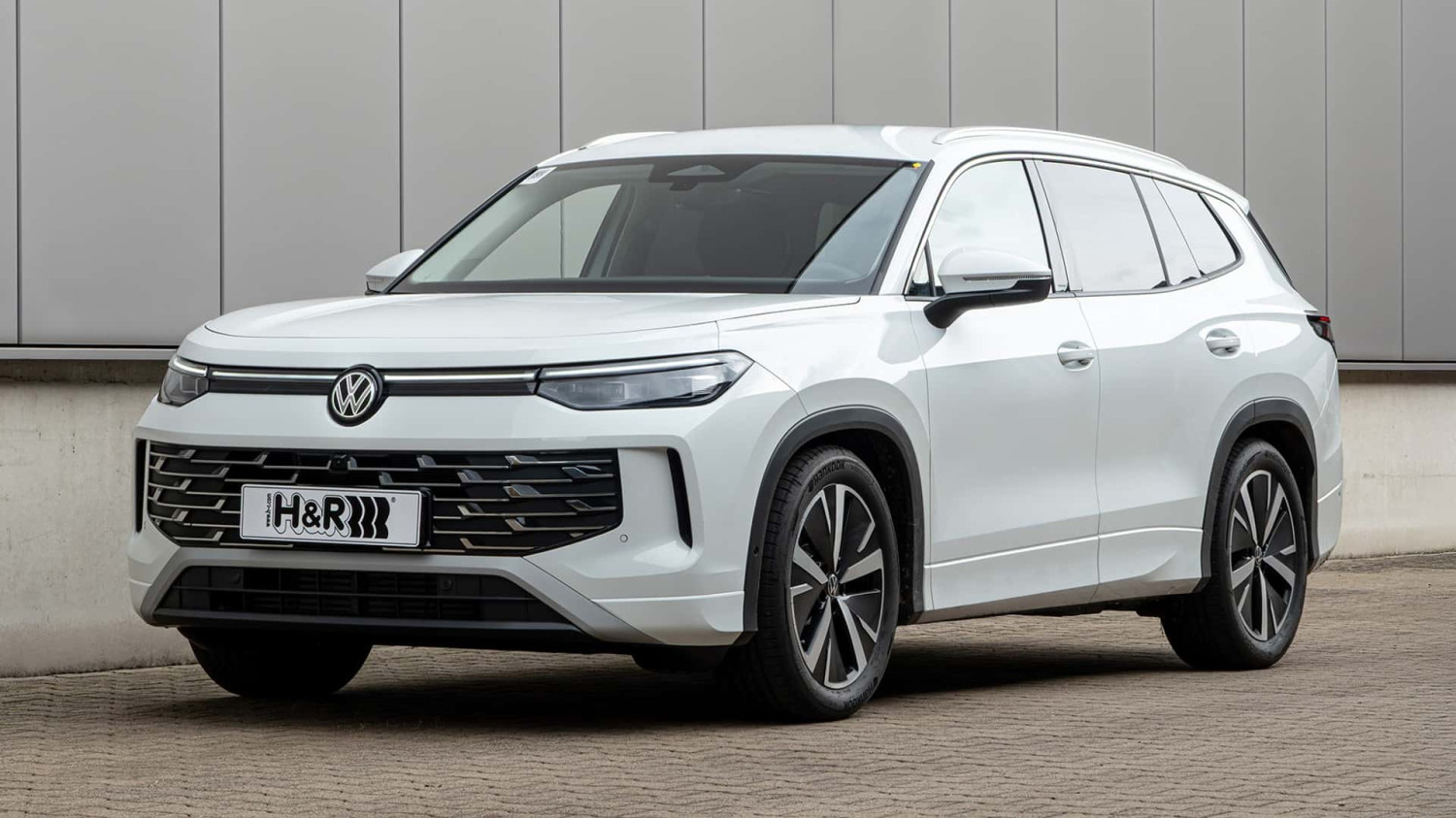 Keine Frage der Größe: VW Tayron mit H&amp;R-Tieferlegungsfedern