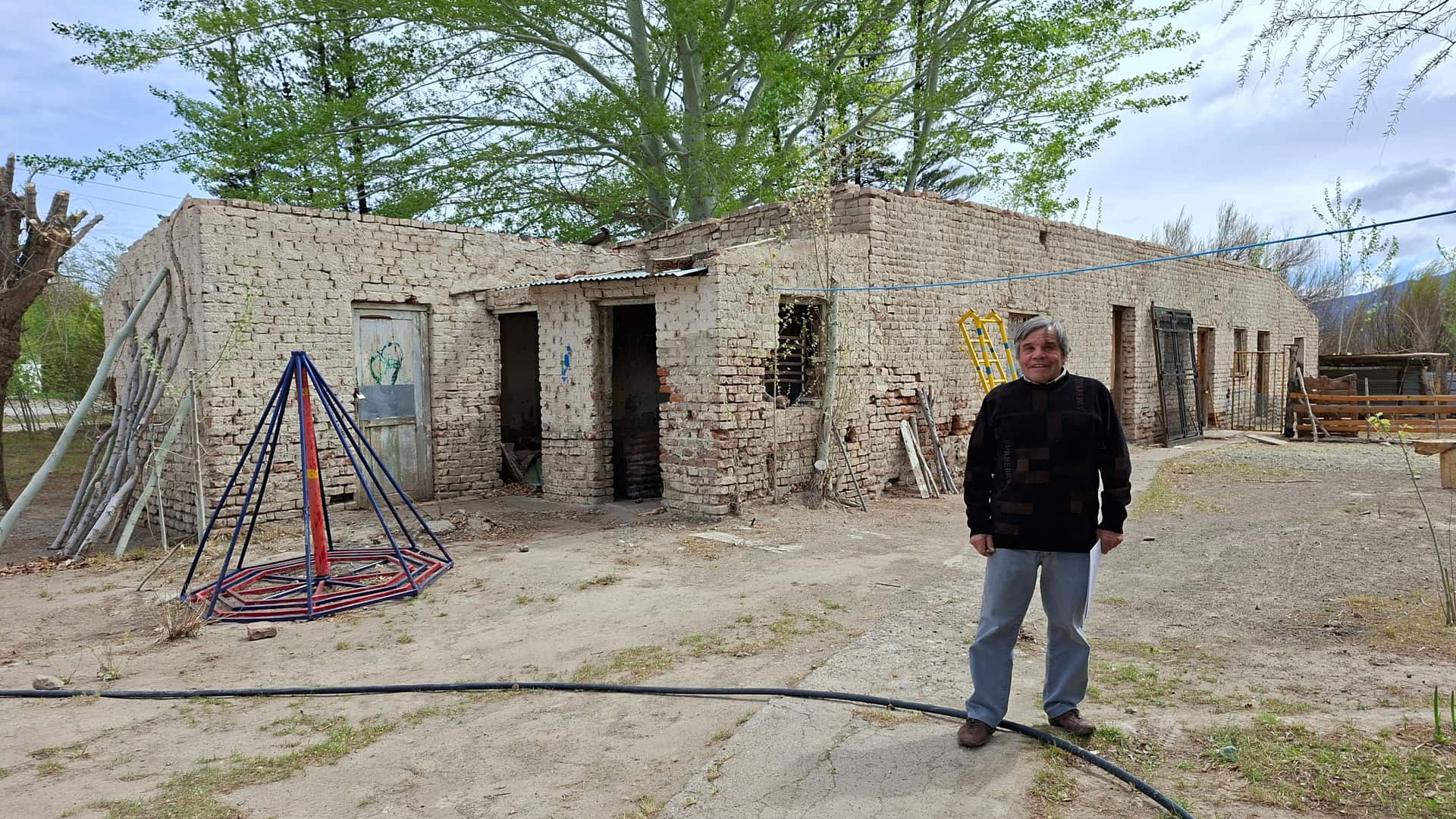 Ford re inauguró la escuela de Paso de Sapo