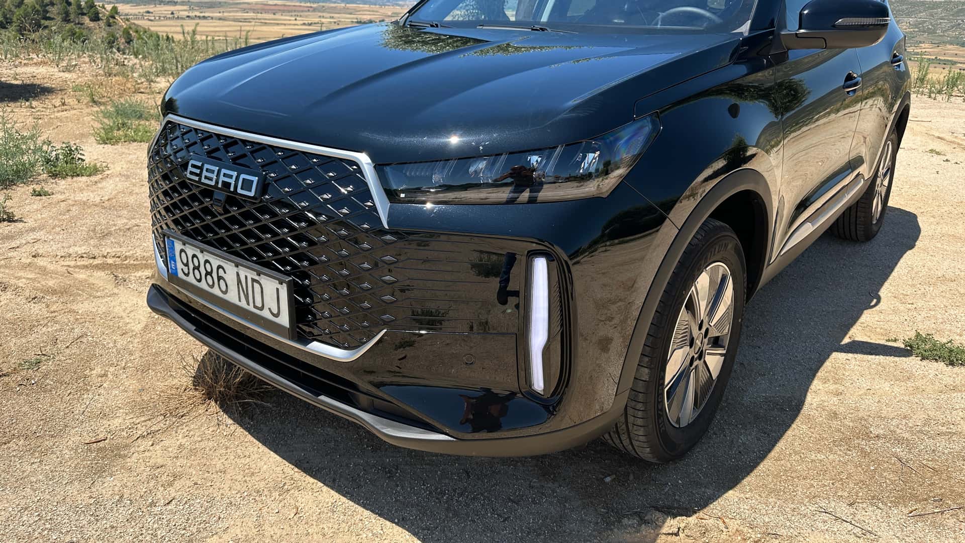 EBRO S400 híbrido 2025 primera prueba