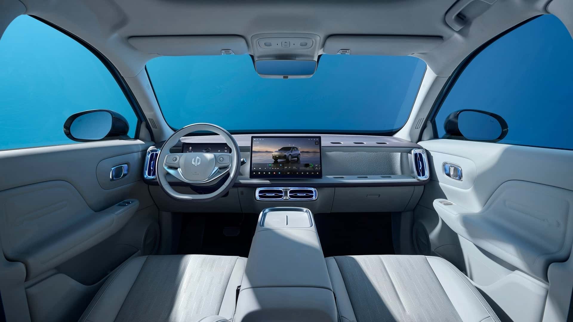 Leapmotor B10, Innenraum und Kofferraum