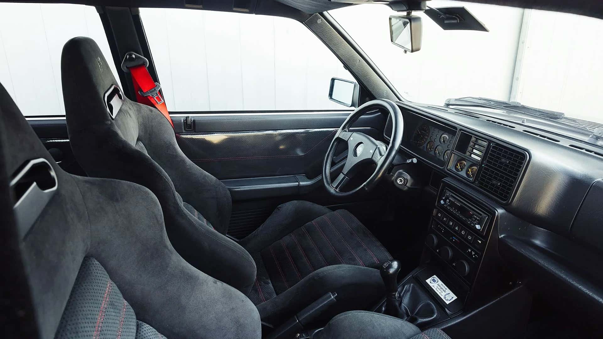 Lancia Delta HF Integrale Evo Martini 5 (1992), noire pour Vasco Rossi