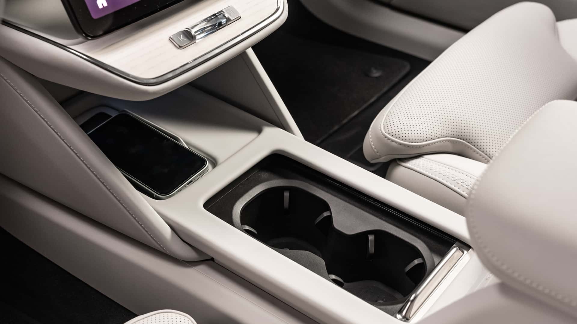Volvo ES90, intérieur et coffre
