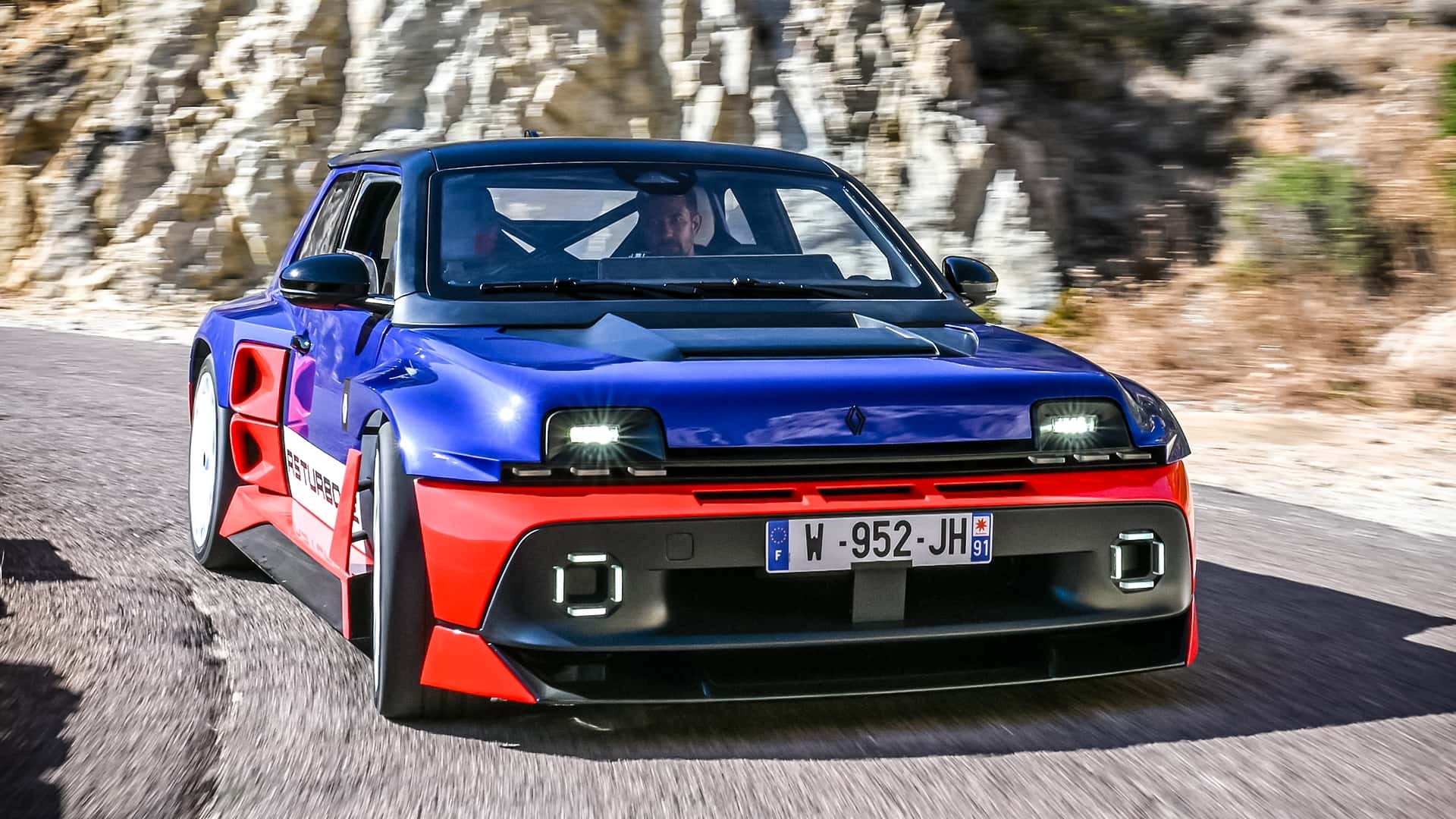 Renault 5 Turbo 3E bei der Rallye Tour de Corse