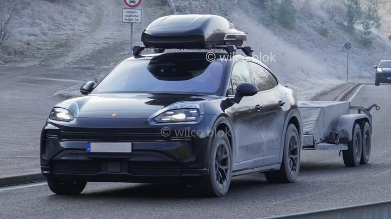 Porsche Cayenne Coupé: cuenta atrás para su debut