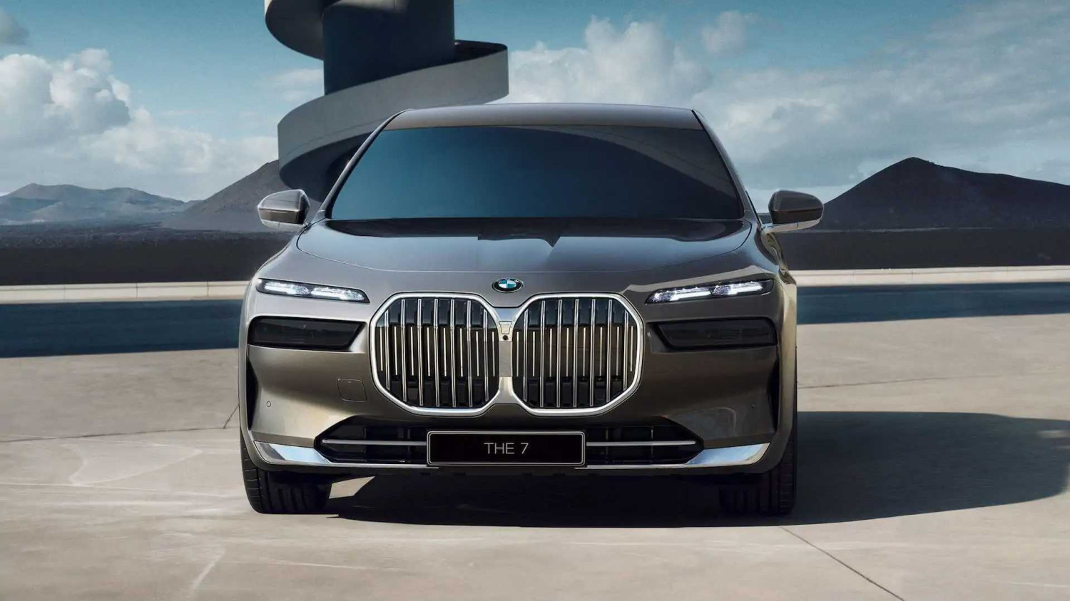 The New BMW 7 Series Will Keep The Huge Grille And Split Lights