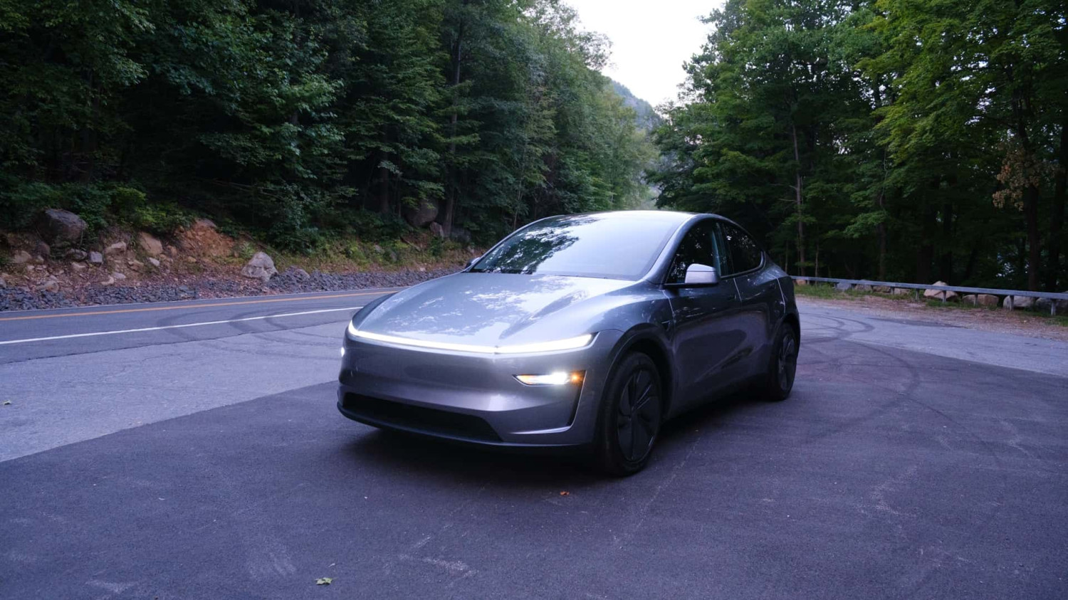 La Model Y la moins chère de Tesla filmée avant la révélation officielle