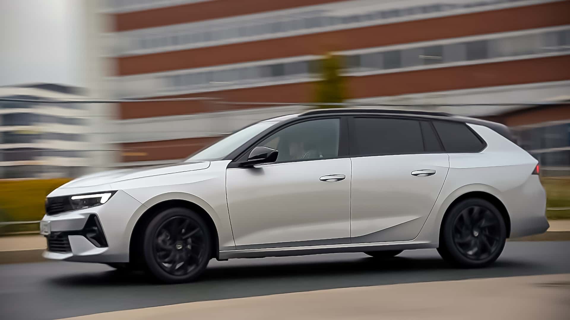 Opel Astra Sports Tourer 48V (2024) im Test