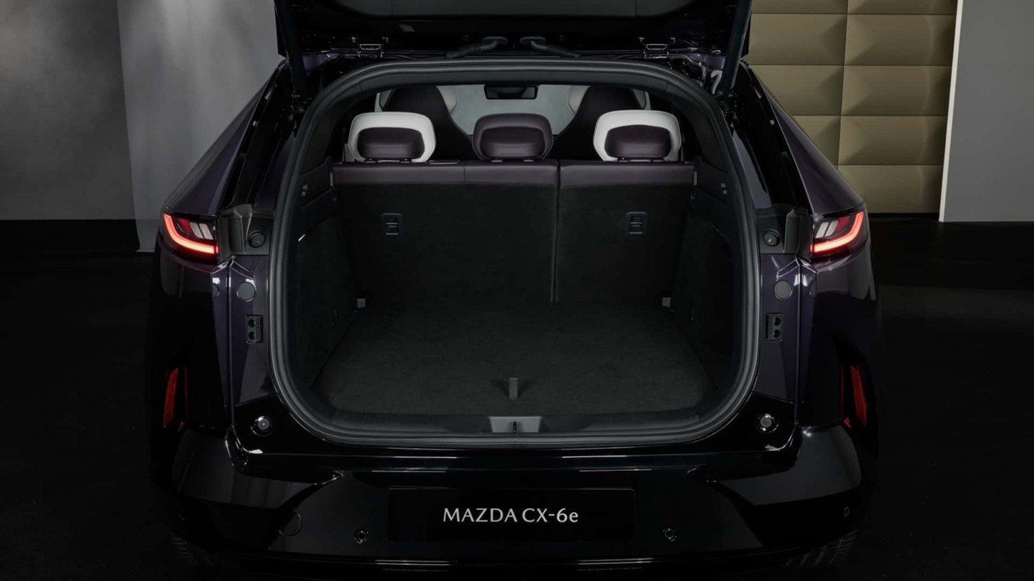 Mazda CX-6e (2026): Der Innenraum des ersten E-SUV der Japaner