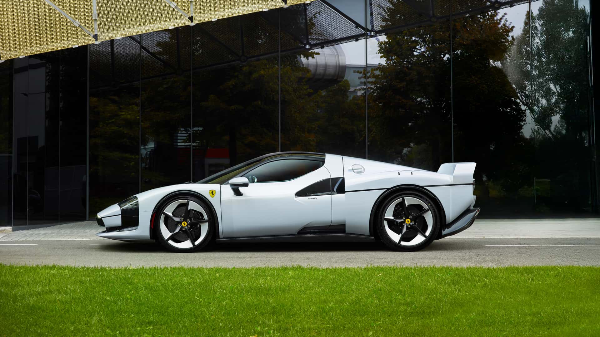 Ferrari SC40