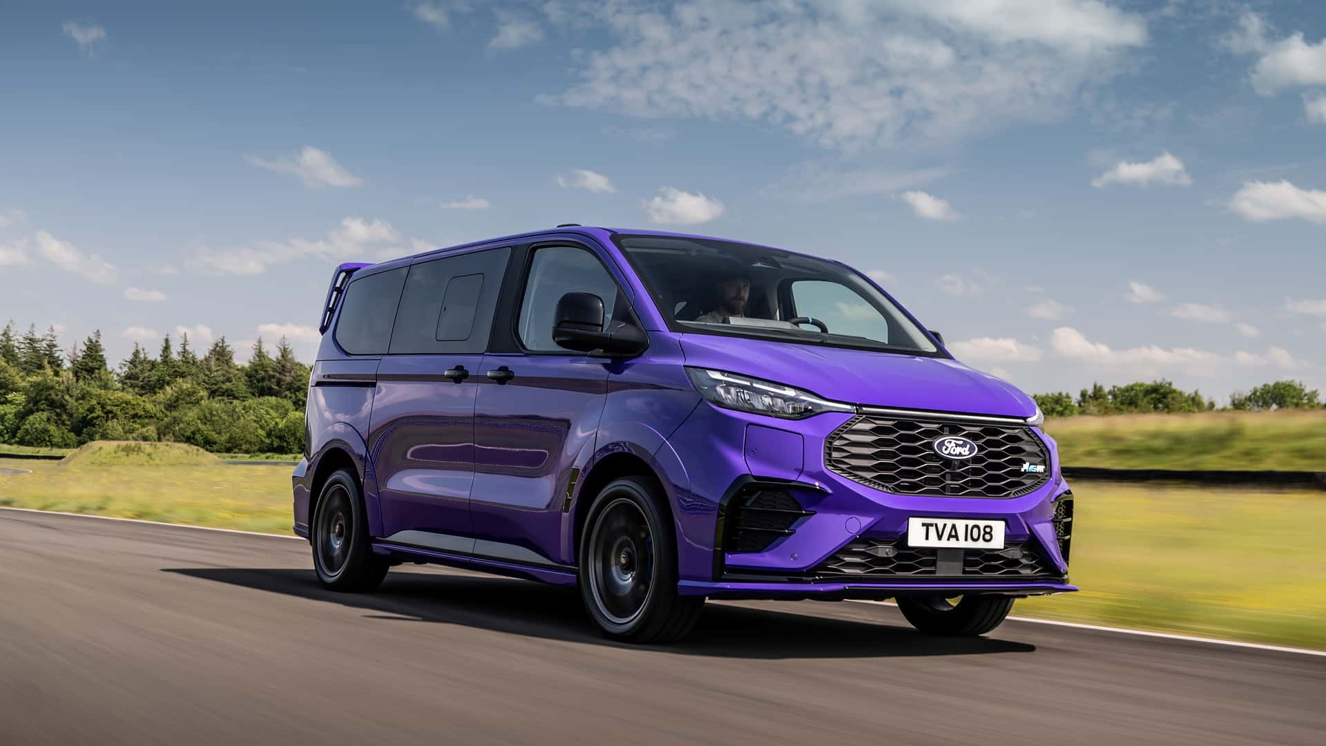 Ford Ranger Plug-in-Hybrid und E-Tourneo Custom (2025) MS-RT-Versionen