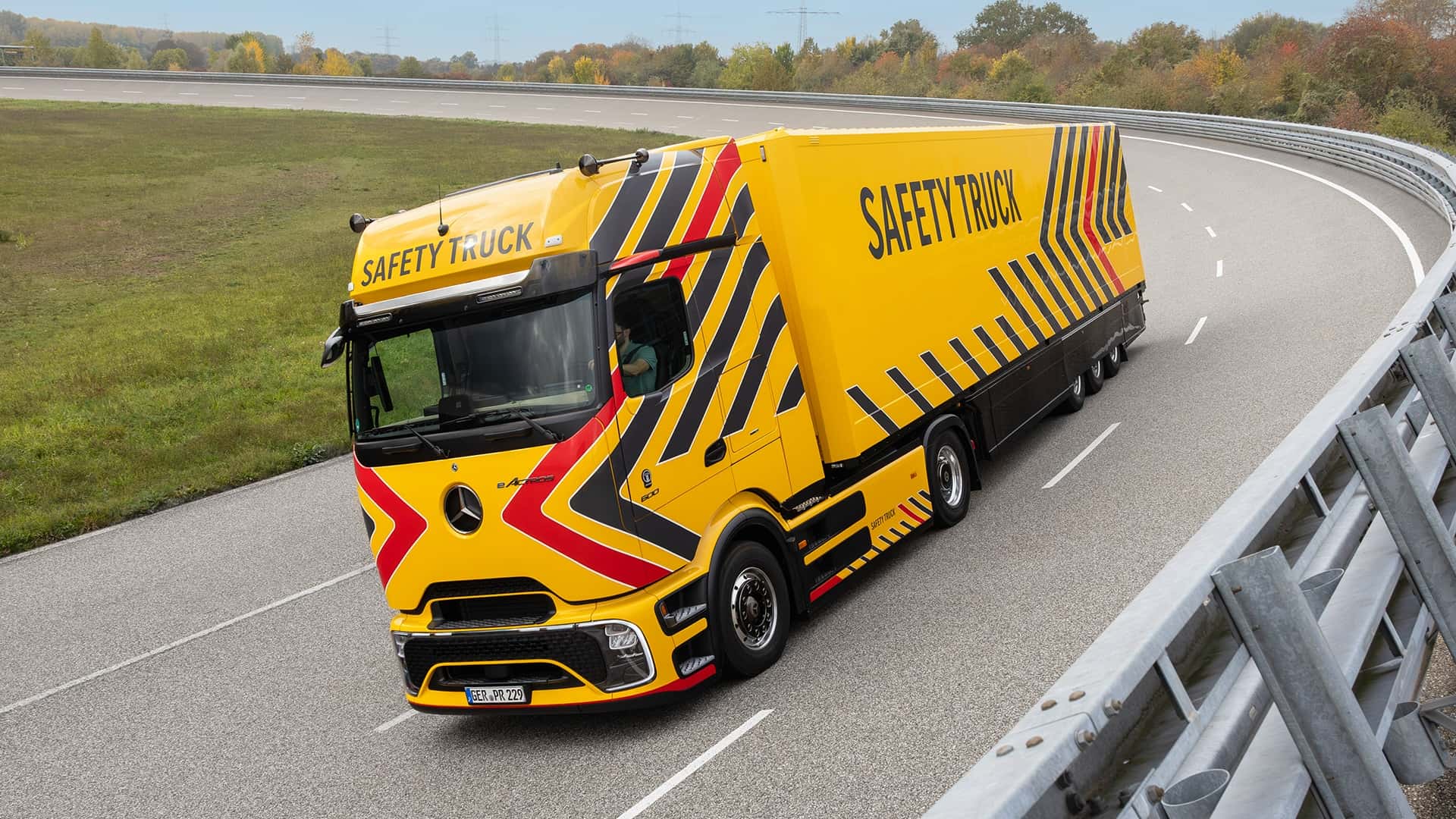 Mercedes Safety Truck: eActros 600 setzt neue Maßstäbe