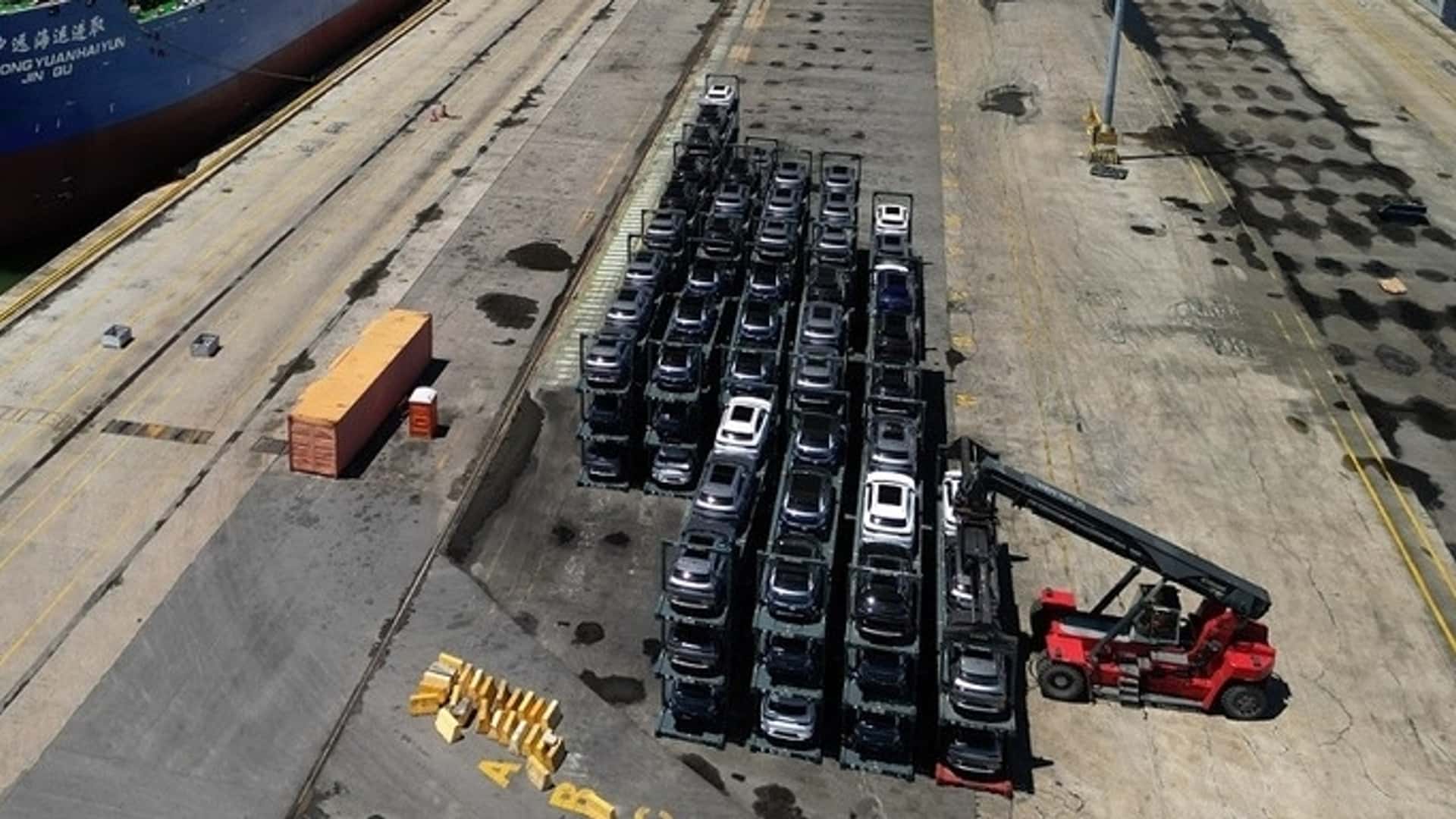 BYD - atterrissage au port de Suape (2)