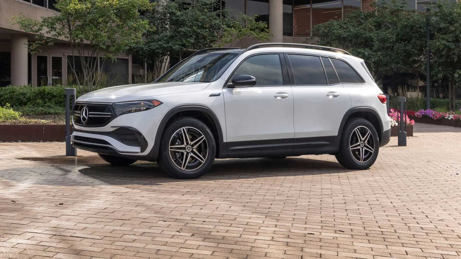 2022 Mercedes-Benz EQB exterior