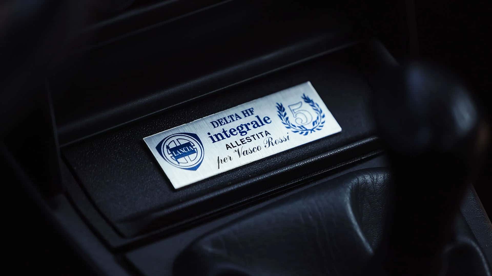 Lancia Delta HF Integrale Evo Martini 5 (1992), noire pour Vasco Rossi