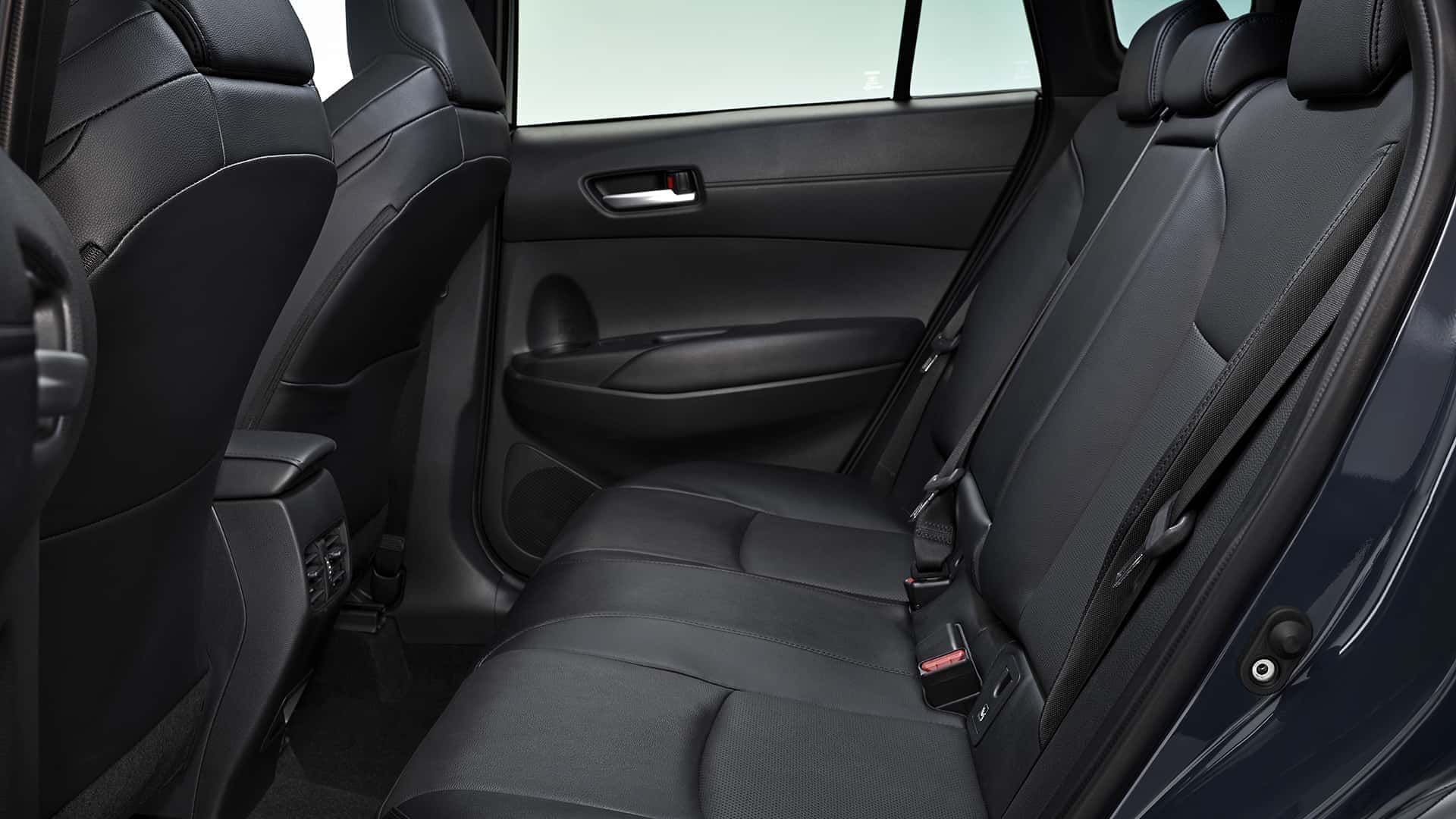 Toyota Corolla Cross, interior y maletero