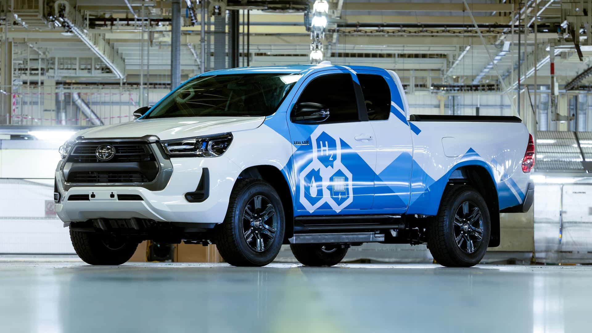 Pick-up Prototipe Hilux berbahan bakar hidrogen dari Toyota