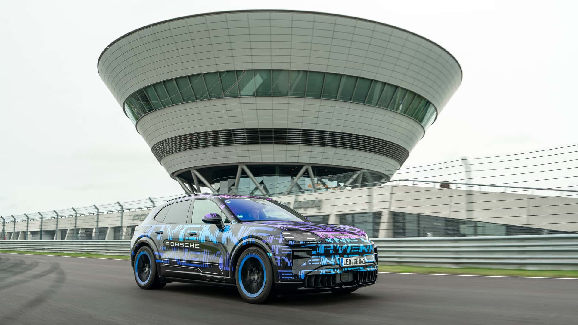 Porsche Cayenne Electric