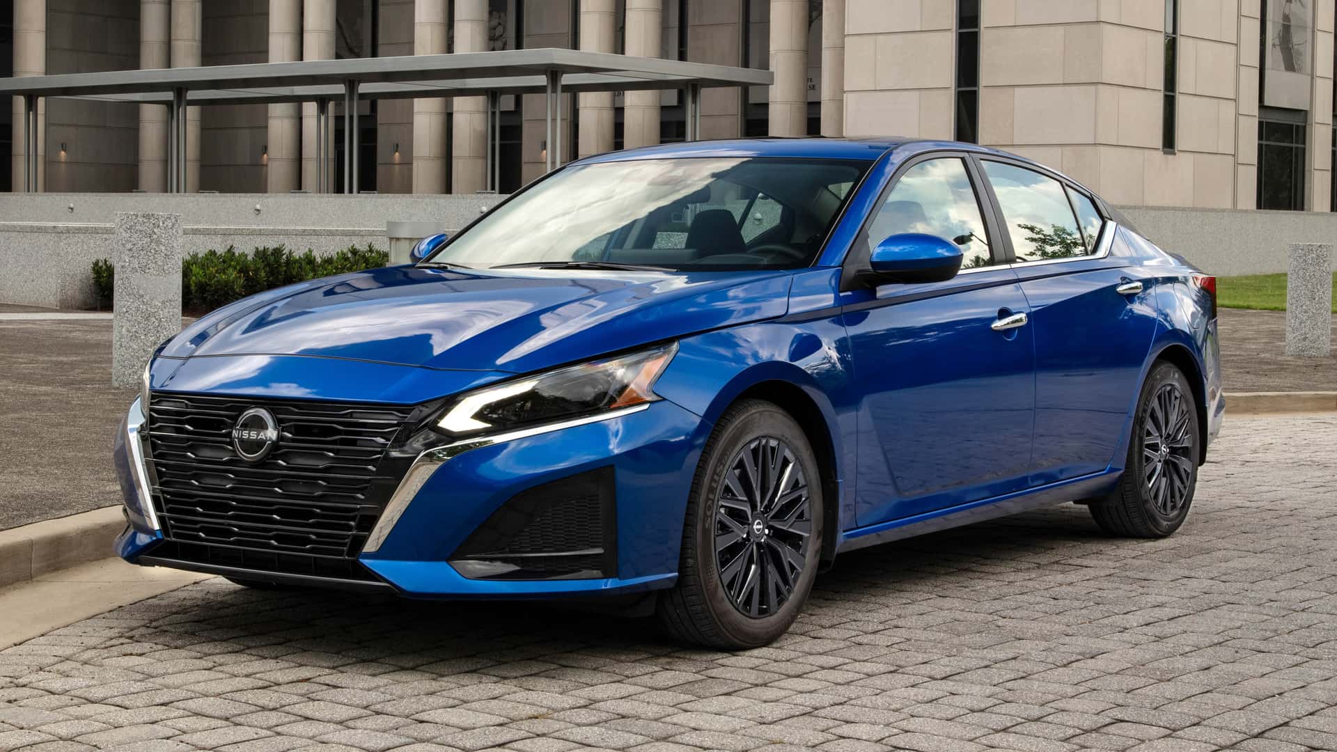 2025 Nissan Altima