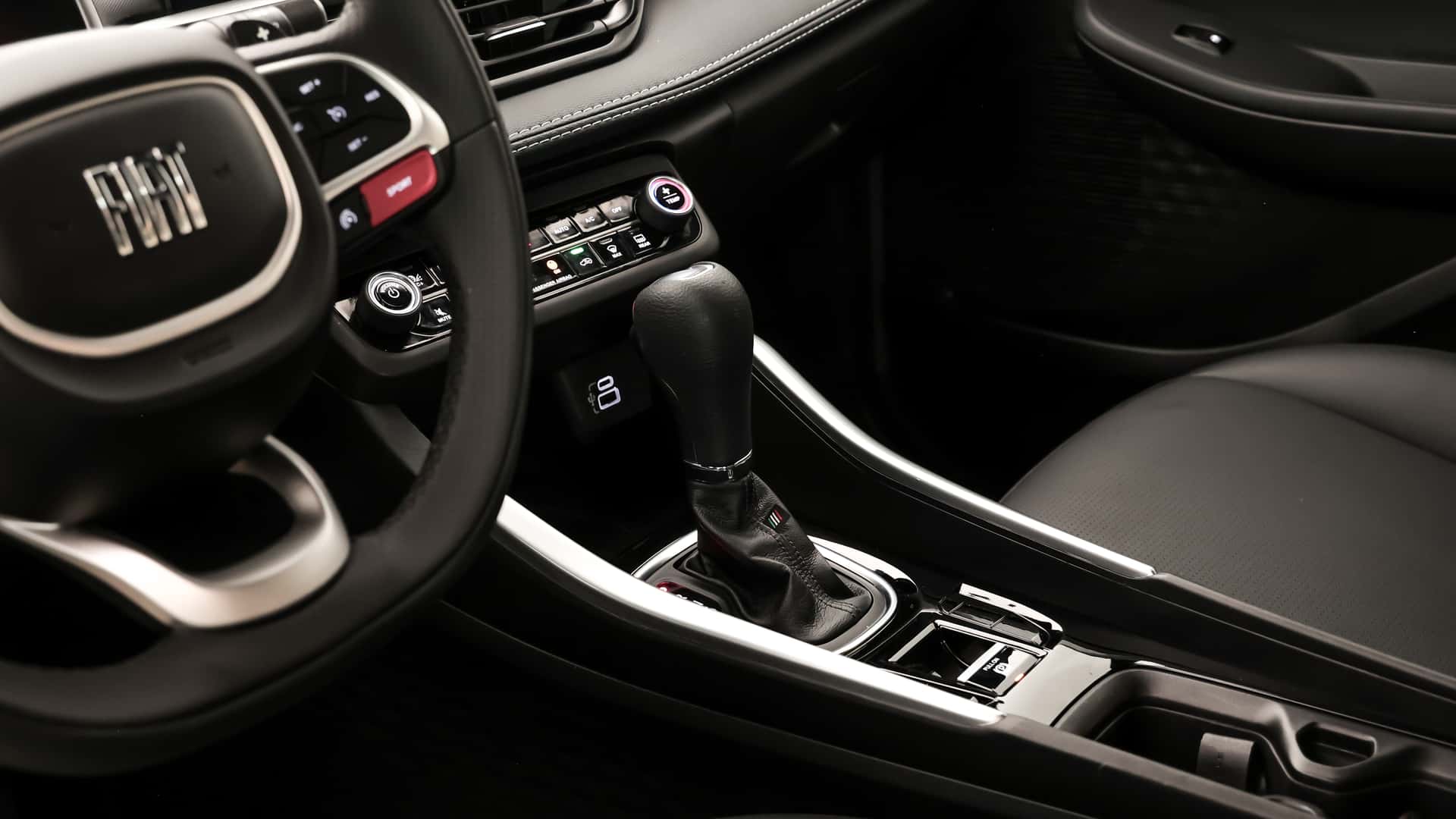 Fiat Fastback Impetus T200 Hybrid 2026 (BR) im Test - Mittelkonsole