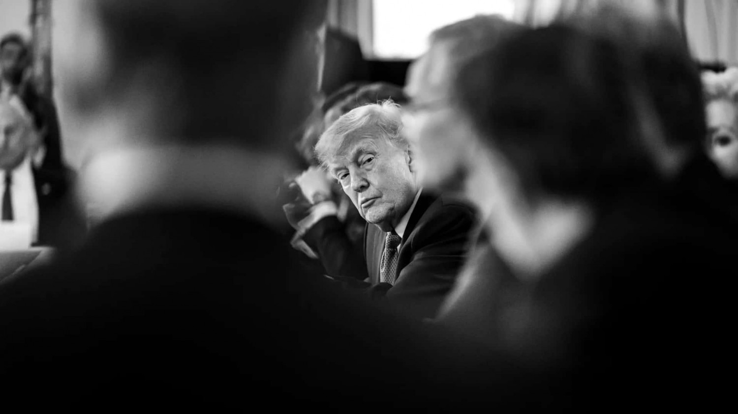 Trump suscite également la controverse autour de l'industrie automobile