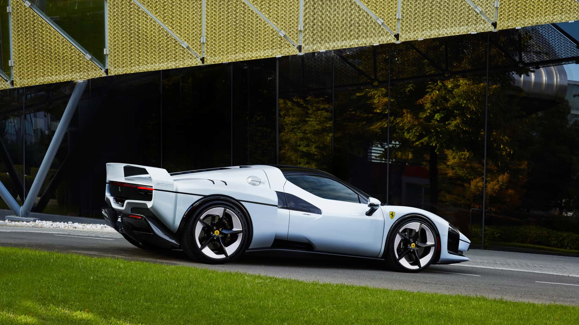 Ferrari SC40