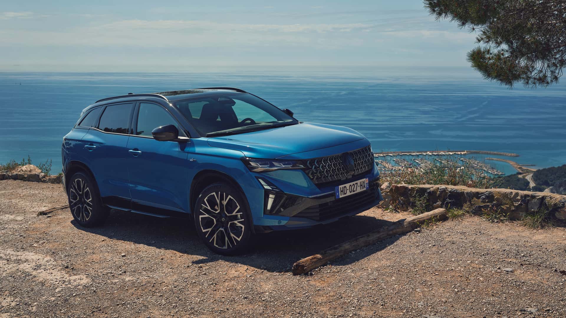 Renault Austral Facelift, der Straßentest von Motor1.com