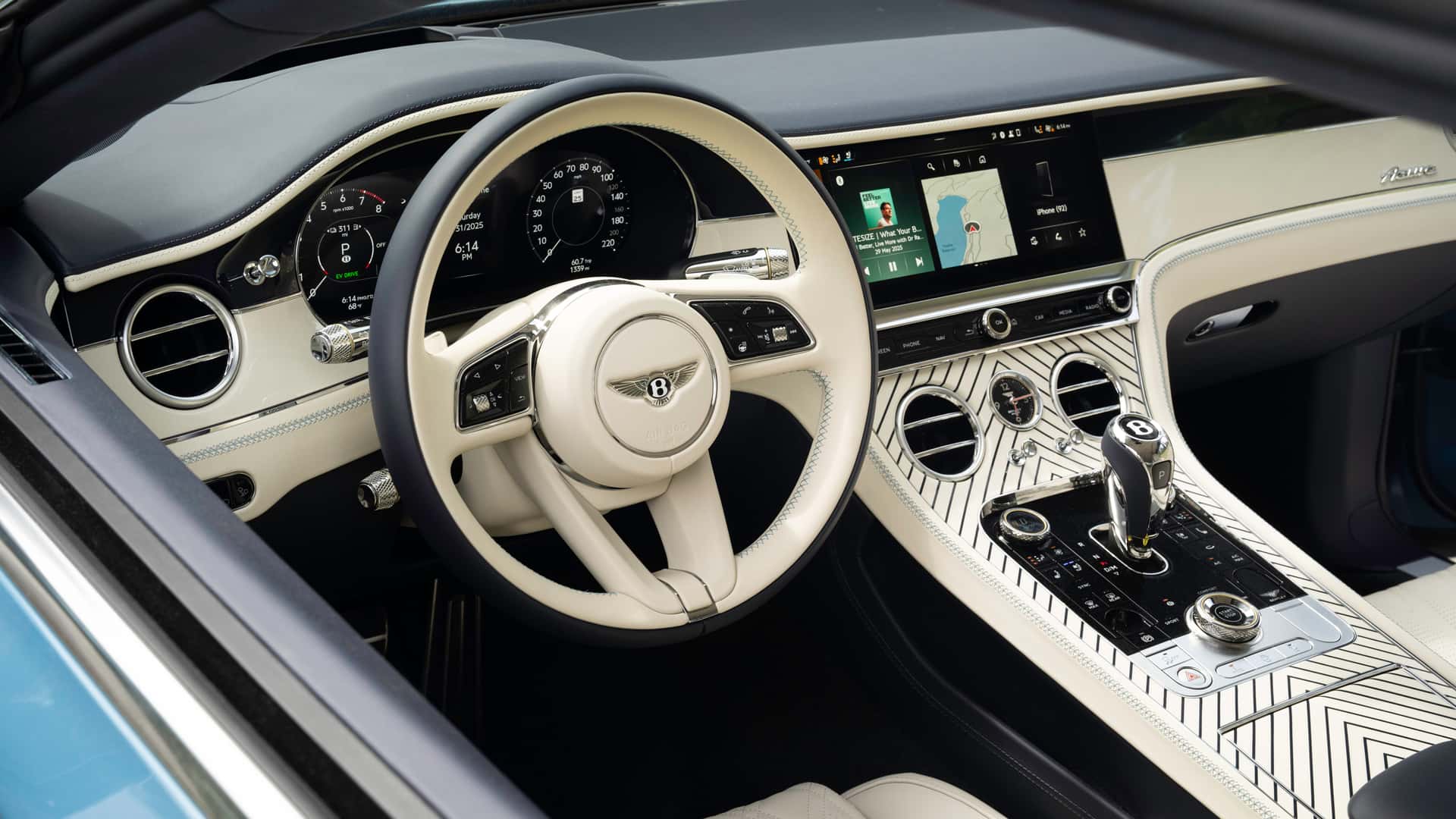 Bentley Continental GT 2025 Bleu Windsor clair