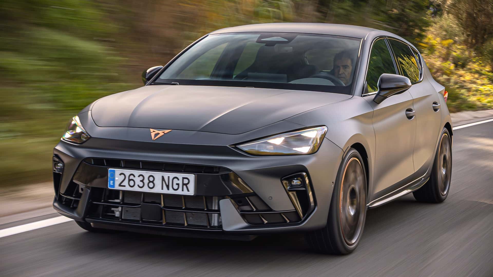 Cupra Leon VZ kommt mit 325 PS und Frontantrieb