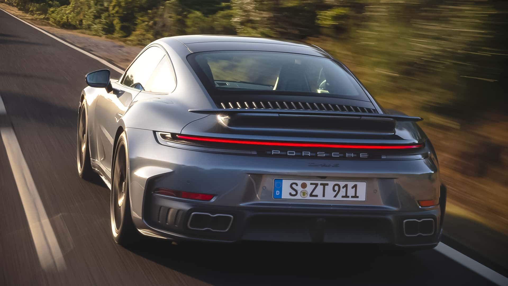 Porsche 911 Turbo S (2025)