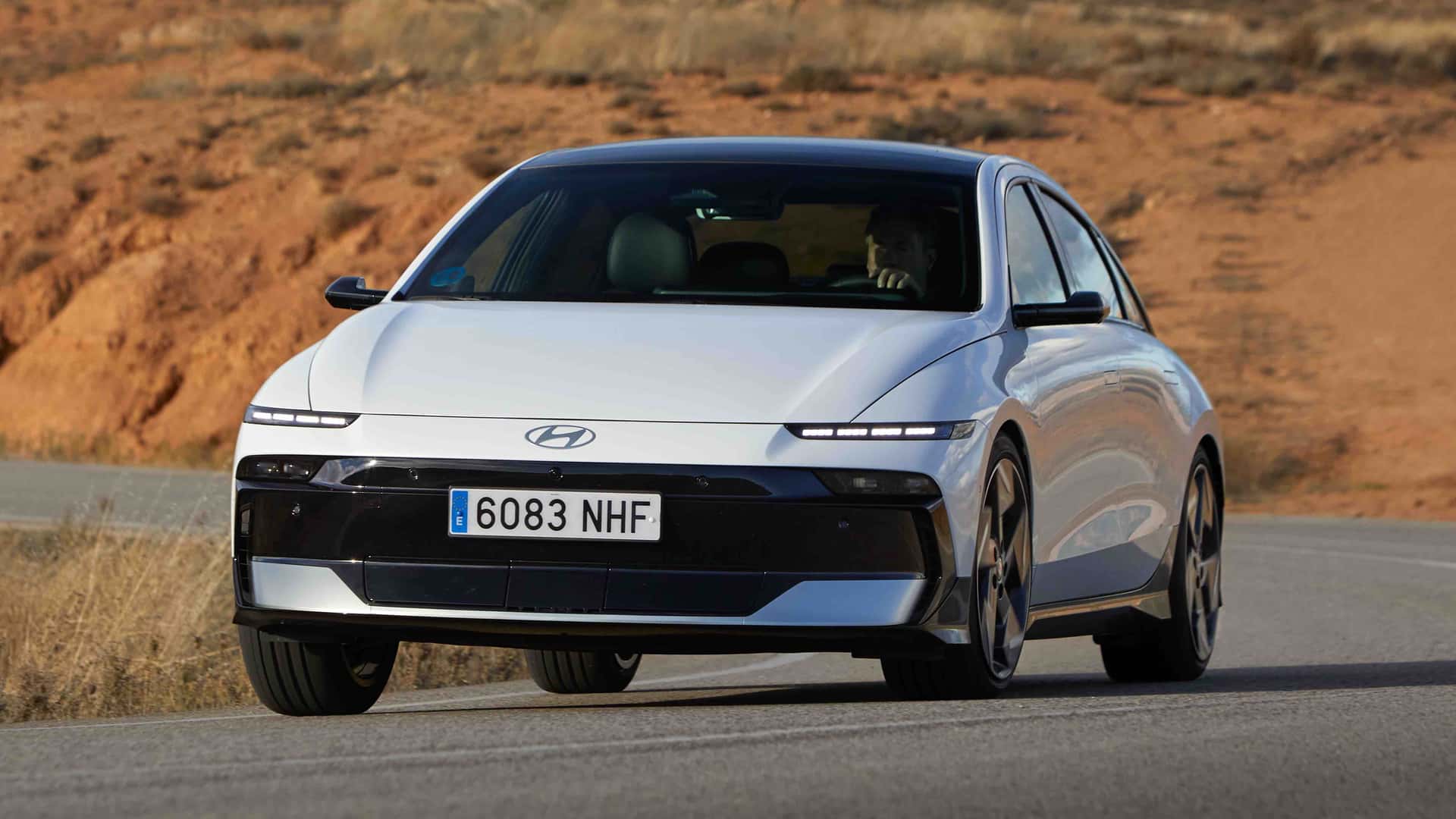 Nuevo Hyundai IONIQ 6, primera prueba: la berlina eléctrica más completa