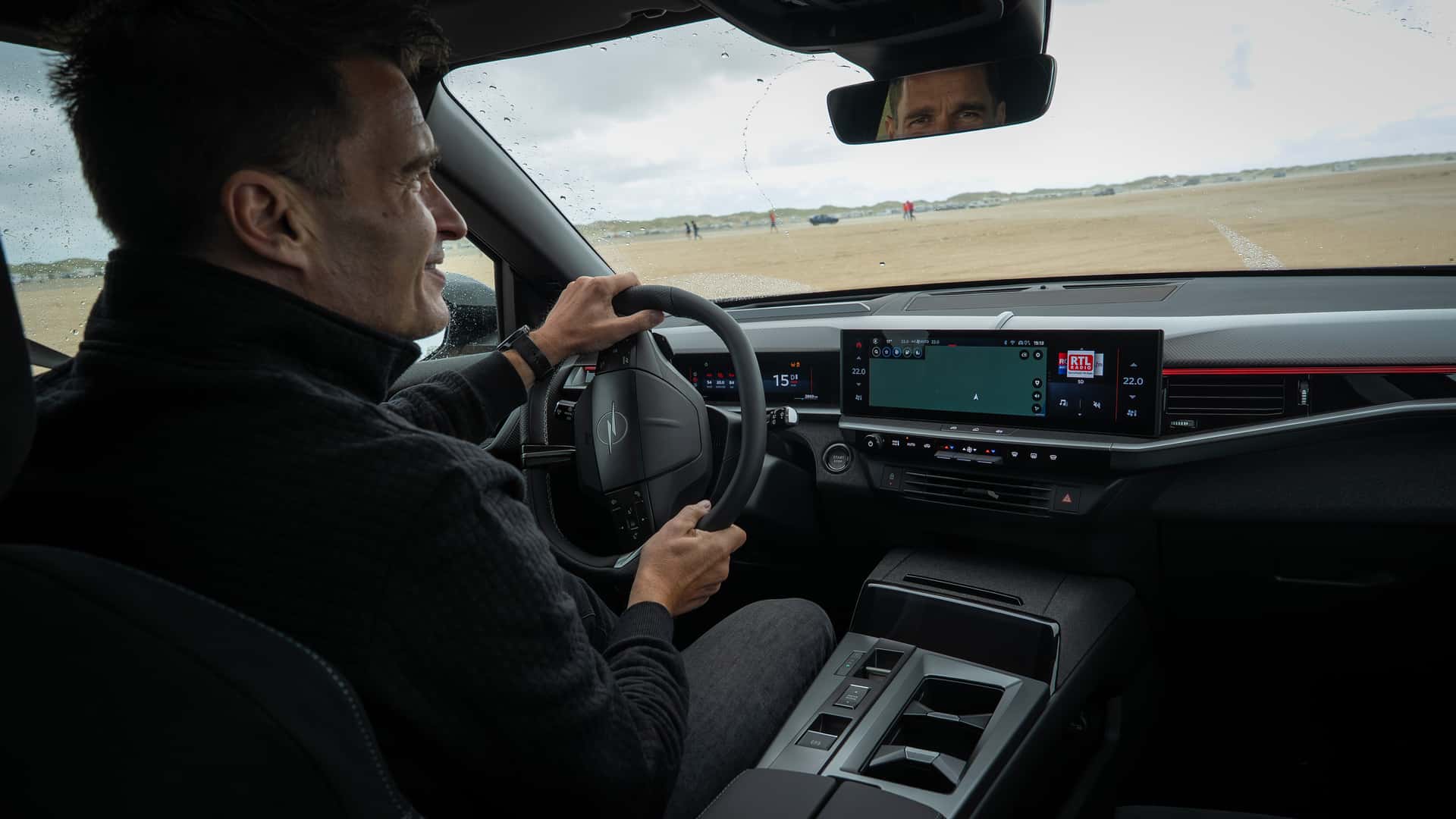 Opel Grandland Electric AWD Roadtrip Romo