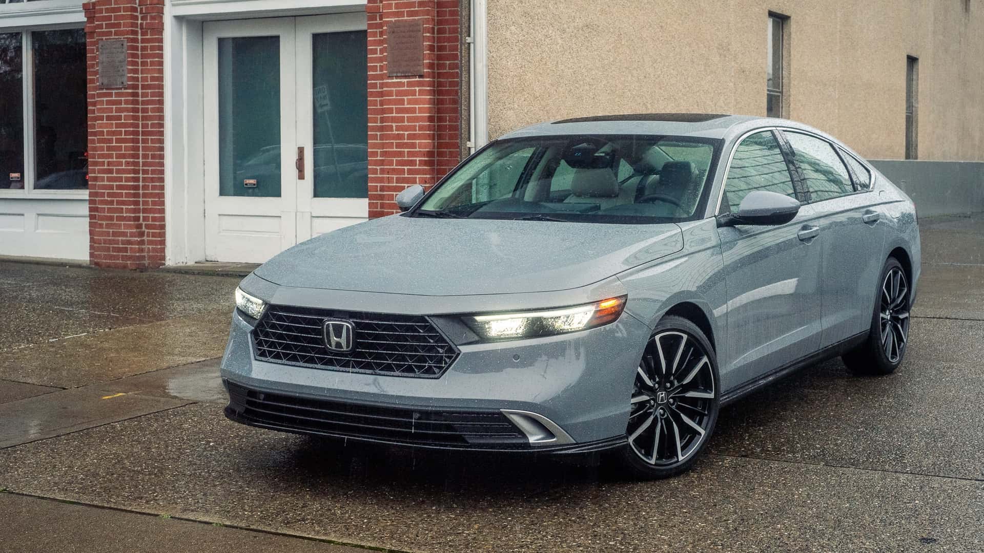 2025 Honda Accord Hybrid Touring in Urban Gray