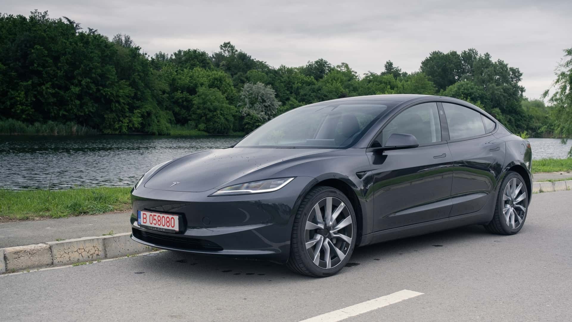 Tesla Model 3 de largo alcance