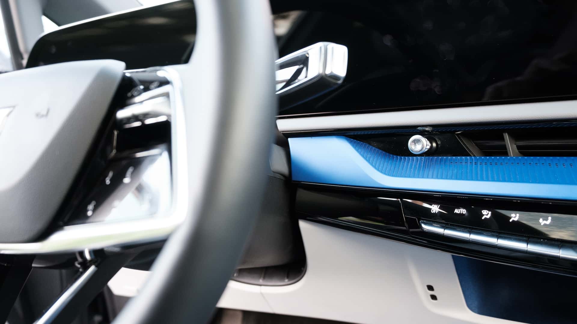 Cadillac Optiq 2025