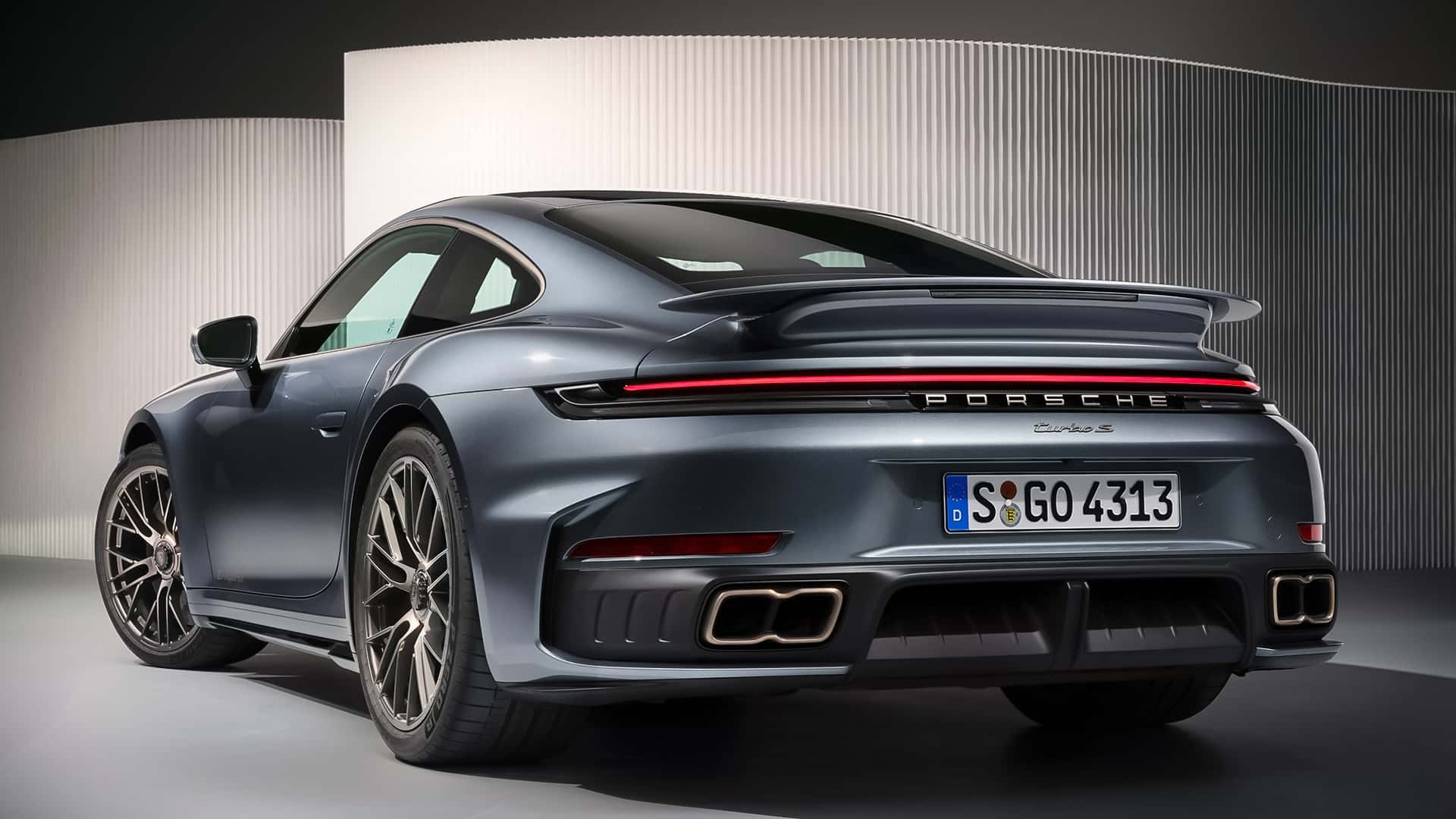 Porsche 911 Turbo S (2025)