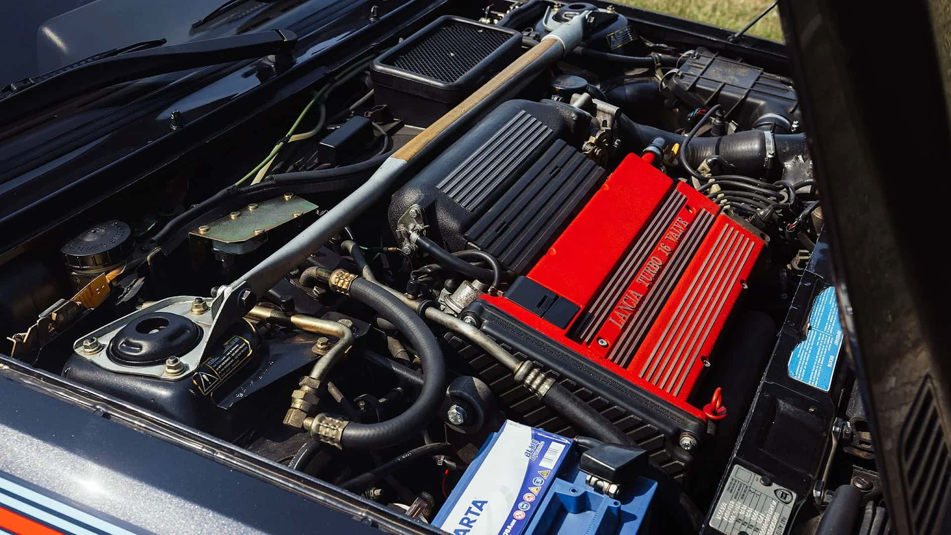 Lancia Delta HF Integrale Evo Martini 5 (1992), noire pour Vasco Rossi