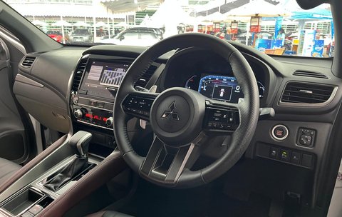 Kencan Singkat Bersama Mitsubishi Pajero Sport di IIMS 2025
