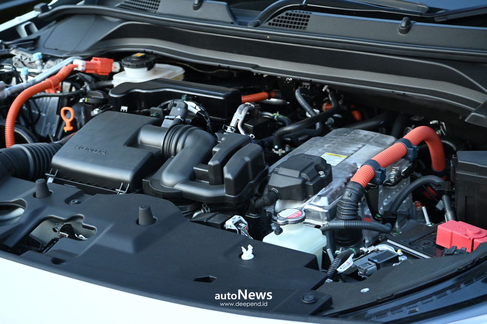 Mobil Hybrid Honda HR-V RS e:HEV – KOMBINASI PERFORMA YANG RESPONSIF SEKALIGUS EFISIEN