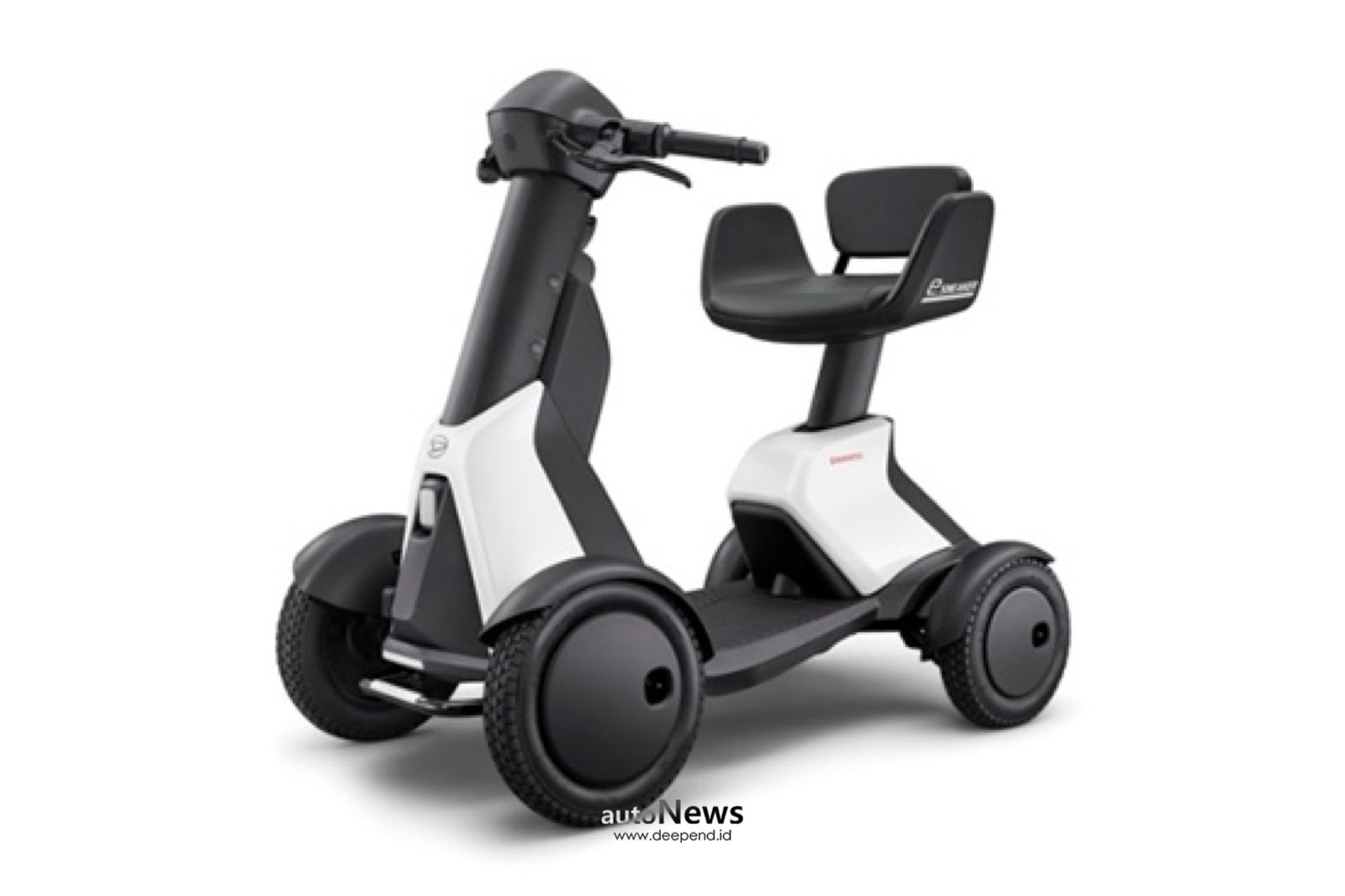 Mobilitas Ringan Daihatsu e-SNEAKER – SOLUSI AMAN, RINGAN, TAK PERLU SIM