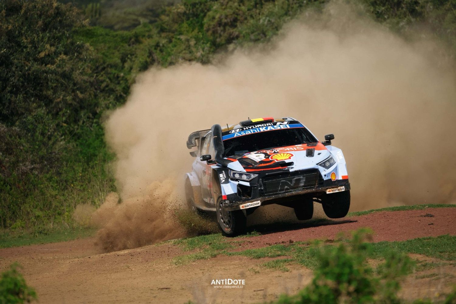 Hyundai Shell Mobis WRT Hyundai Bangkit Di Safari Rally Kenya 2026 – THIERRY NEUVILLE MASUK 5 BESAR